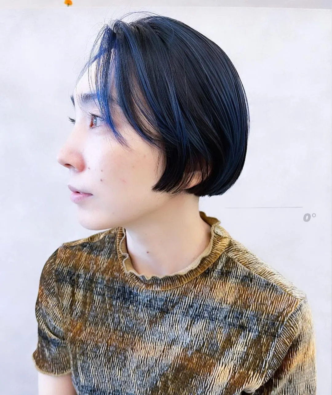 ボブ × ブルーライト